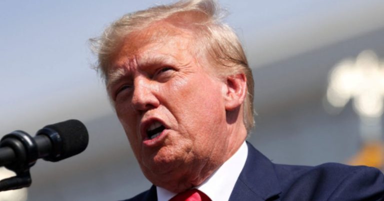 Trump Calls Illinois Governor Pritzker a ‘Disaster’ as Federal Crime Intervention in Chicago Faces State Opposition