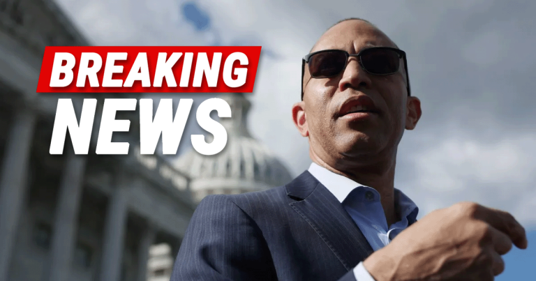 Democrats Fundraise Off Government Shutdown They Caused While Blaming Republicans